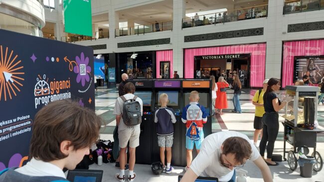 371976277_702245525253191_1353109225726448032_n